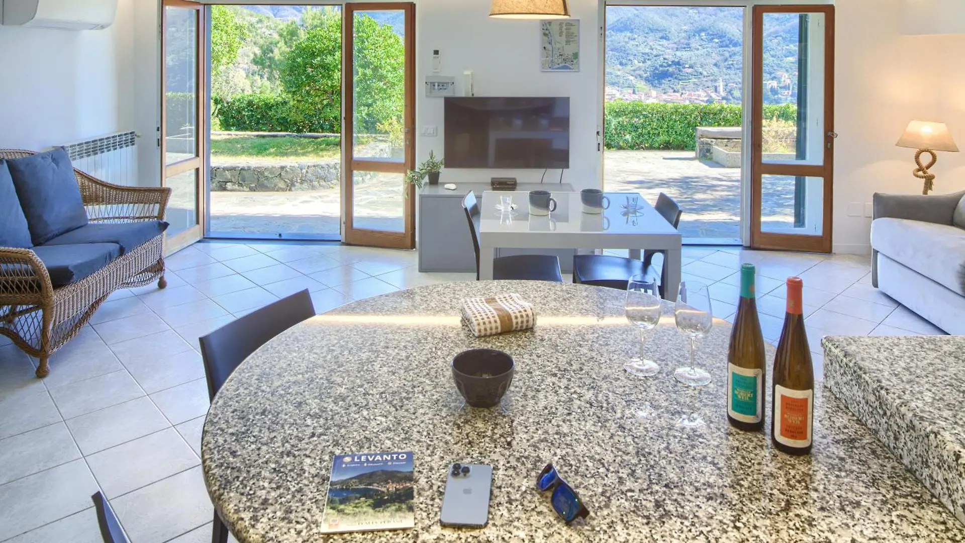 Апартаменты Giardino Sul Mare House - Levanto Sea View Италия